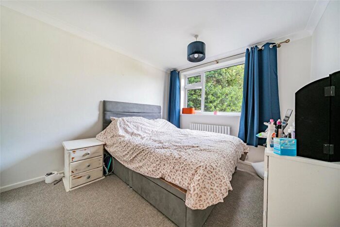 2 Bedroom Flat For Sale In Clarence House, Queens Road, Hersham, KT12