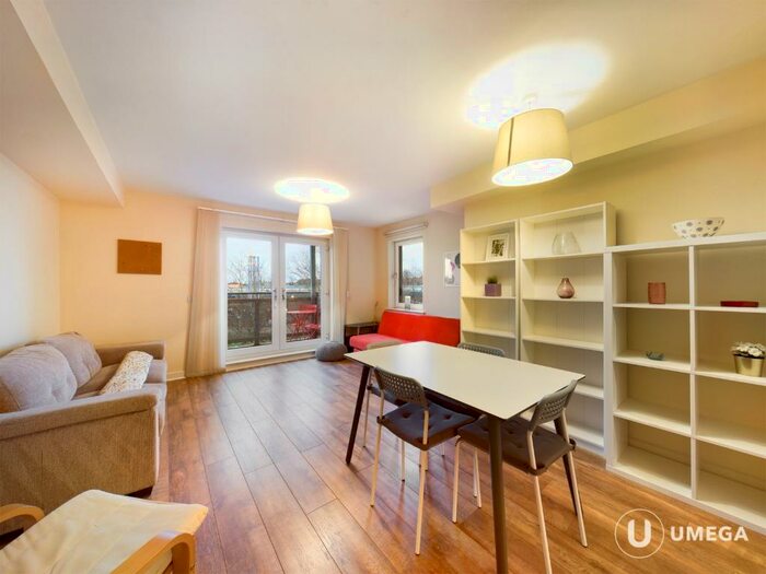 2 Bedroom Flat To Rent In Thorntreeside, Leith, Edinburgh, EH6