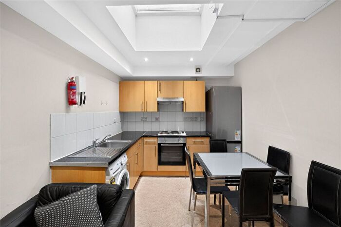 2 Bedroom Flat To Rent In Old Kent Road, London, SE1