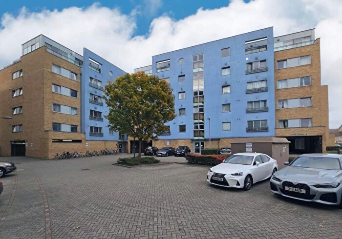 2 Bedroom Flat For Sale In Miles Close, Greenwich, London, SE28