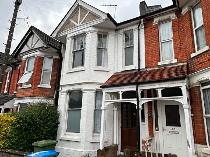 5 Bedroom Terraced House To Rent In Tennyson Road, SO17