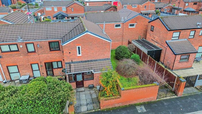 3 Bedroom Semi Detached House For Sale In Peter Street, St. Helens, WA10