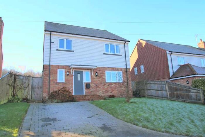 4 Bedroom Detached House For Sale In Main Street, Peasmarsh, TN31