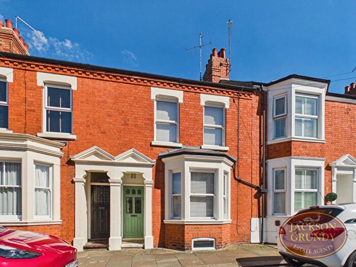 3 Bedroom Terraced House For Sale In Garrick Road, Abington, NN1