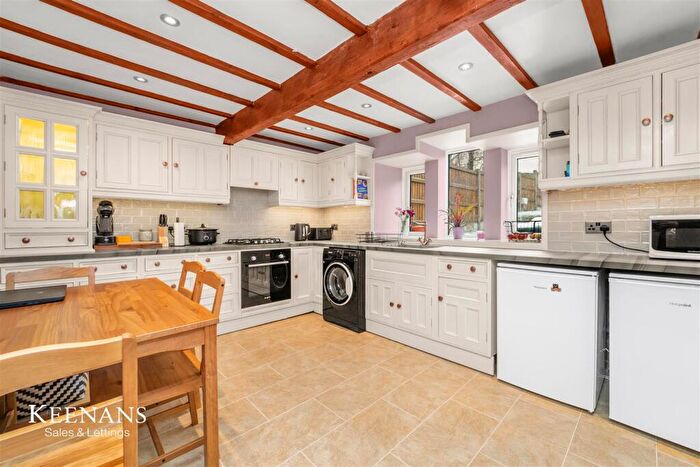 3 Bedroom Cottage For Sale In Oakenclough Road, Bacup, OL13