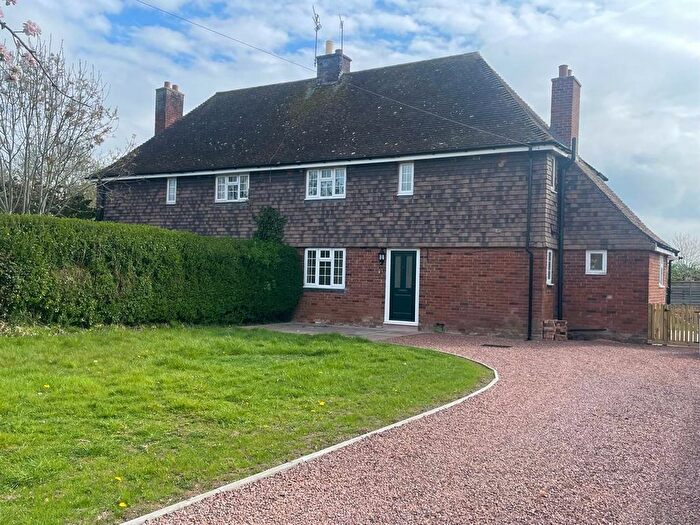 3 Bedroom Semi-Detached House To Rent In Lower Ferry Lane, Worcester, Worcestershire, WR2