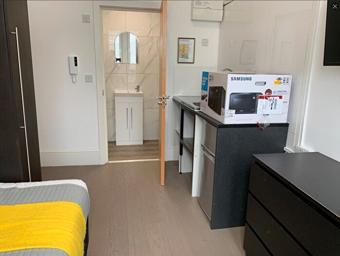 Studio To Rent In Cleveley Close, Charlton Woolwich, SE7