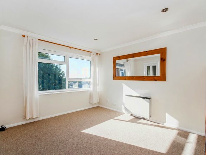 Studio For Sale In Woodlands Road, Witney, OX28