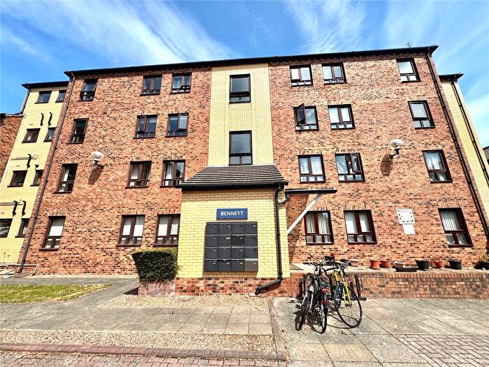 1 Bedroom Flat For Sale In Woodlands Village, Wakefield, West Yorkshire, WF1