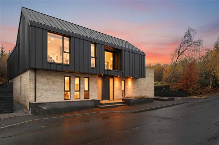 5 Bedroom Detached House For Sale In The Gables, Glen Road, FK5