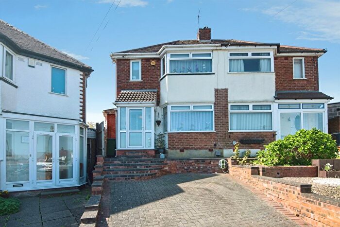 3 Bedroom Semi-Detached House For Sale In Barston Road, Oldbury, B68