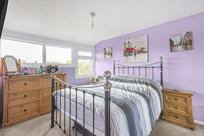 3 Bedroom Terraced House For Sale In Brooksfield, Welwyn Garden City, Hertfordshire, AL7