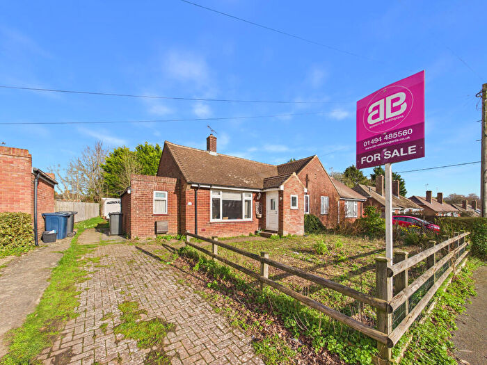 2 Bedroom Bungalow For Sale In Marlow Road, Stokenchurch, High Wycombe, Buckinghamshire, HP14