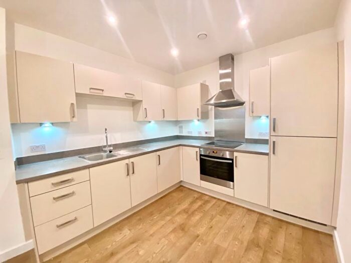 3 Bedroom Flat To Rent In Twist House, Grange Road, Bermondsey, SE1
