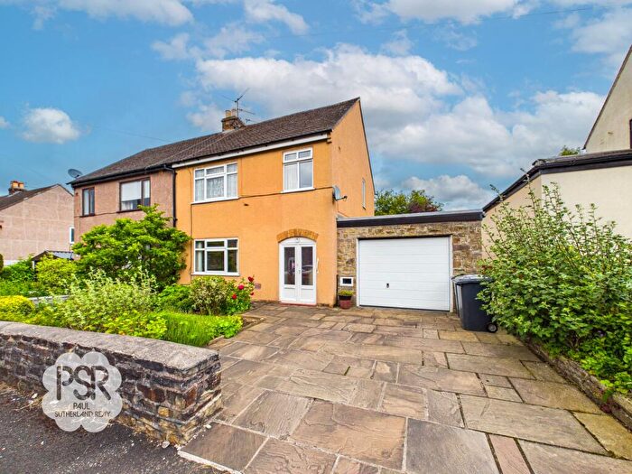 3 Bedroom Semi Detached House For Sale In Diglands Avenue, New Mills, SK22