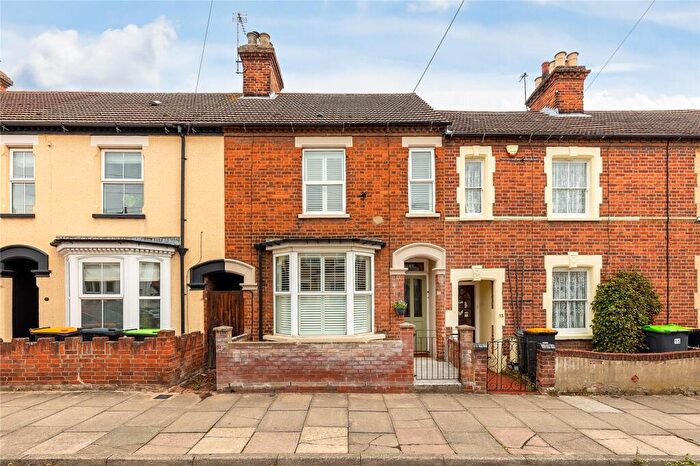 3 Bedroom Terraced House For Sale In Palmerston Street, Bedford, Bedfordshire, MK41