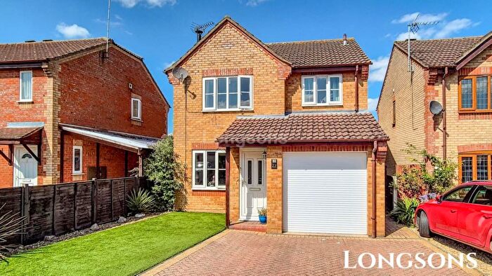 3 Bedroom Detached House For Sale In Hunters Oak, Watton, IP25