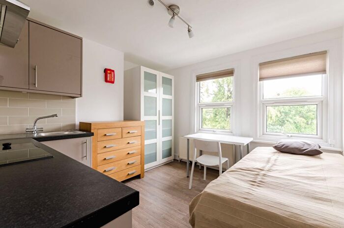 Studio To Rent In Talgarth Road, West Kensington, London, W14