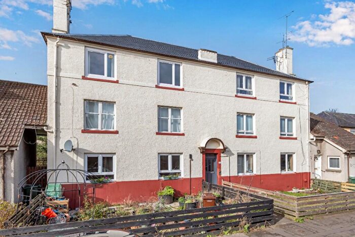 2 Bedroom Flat For Sale In / Clearburn Gardens, Edinburgh, EH16