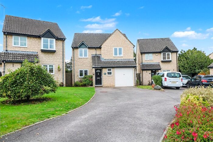 4 Bedroom Detached House For Sale In Barnes Close, Trowbridge, BA14