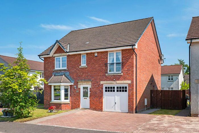 4 Bedroom Detached Villa For Sale In Honeysuckle Drive, Cumbernauld, G68