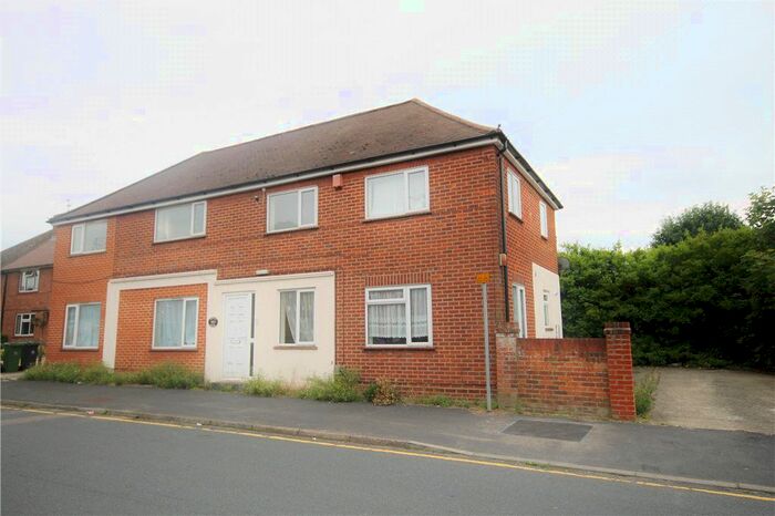 1 Bedroom Flat To Rent In Worsley Road, Frimley, Camberley, Surrey, GU16