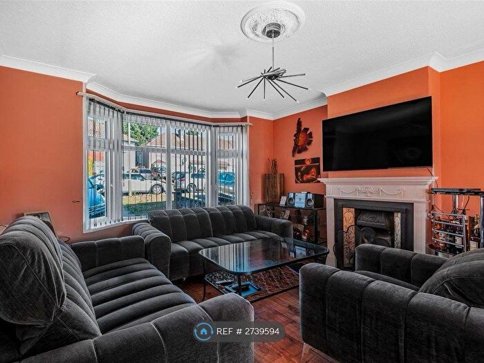 4 Bedroom Semi Detached House To Rent In Harcourt Avenue, Edgware, HA8