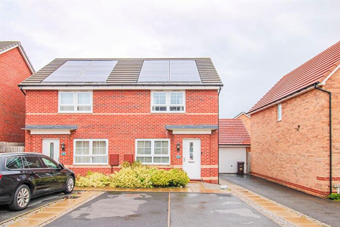 2 Bedroom Semi-detached House For Sale In Ramsden Crescent, Pontefract, WF8