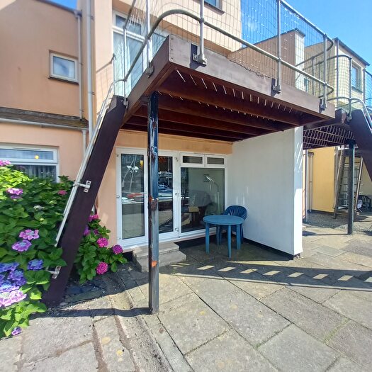 2 Bedroom Apartment To Rent In South Snowdon Wharf, Porthmadog, LL49