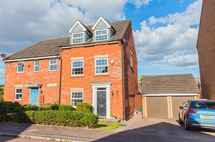3 Bedroom Town House For Sale In Presland Way, Irthlingborough, NN9
