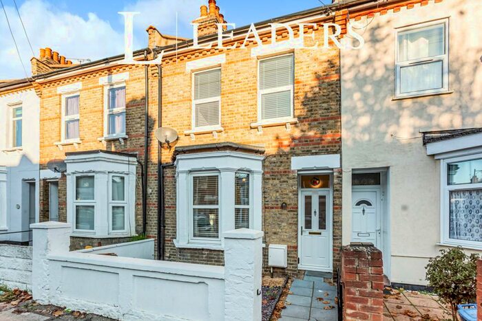 3 Bedroom Terraced House To Rent In Albany Avenue, SS0