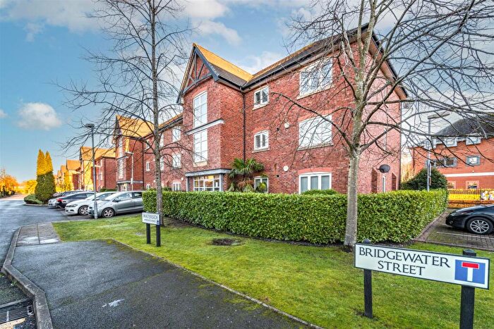 2 Bedroom Apartment To Rent In Waterside, Sale, M33