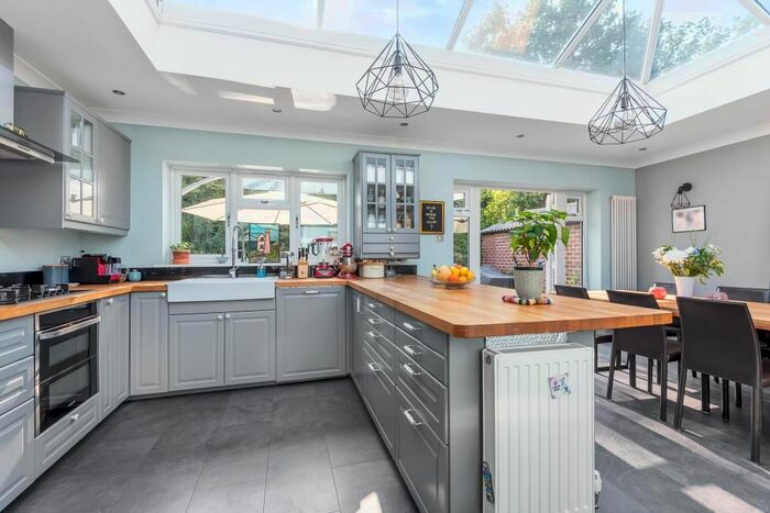 3 Bedroom Detached Bungalow To Rent In Broadmead Road, Send GU23