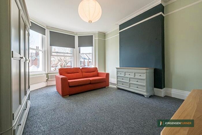 1 Bedroom Flat To Rent In Wrentham Avenue, First Floor Front Flat, NW10