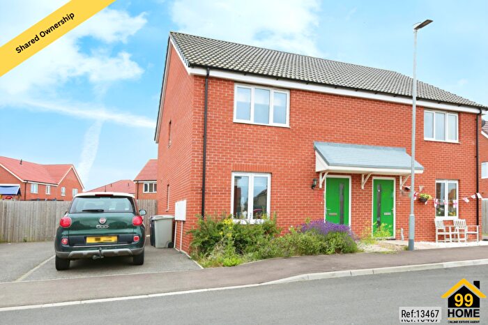 2 Bedroom Semi-Detached House For Sale In Rowland Way, Skegness, East Lindsey, PE25