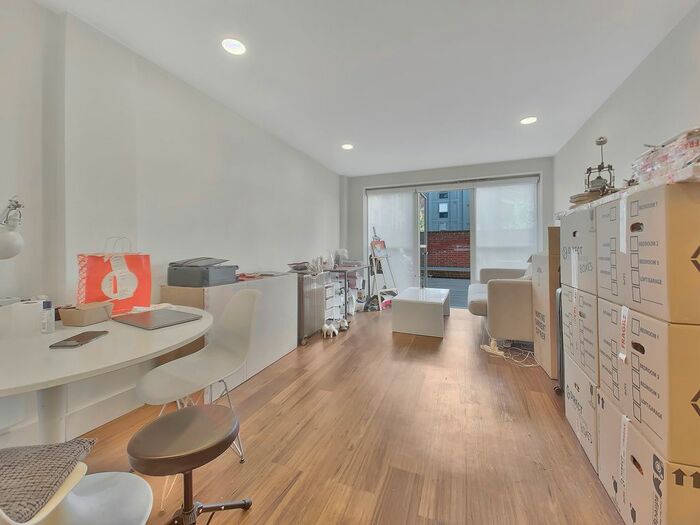 2 Bedroom Flat To Rent In Market Road, Islington, N7