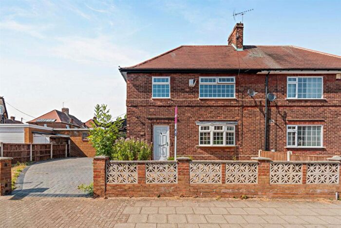 3 Bedroom Semi Detached House For Sale In Blandford Road, Beeston, Nottingham, NG9