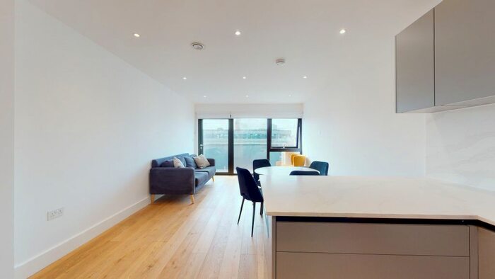 2 Bedroom Flat To Rent In New Horizons Court, Brentford, TW8