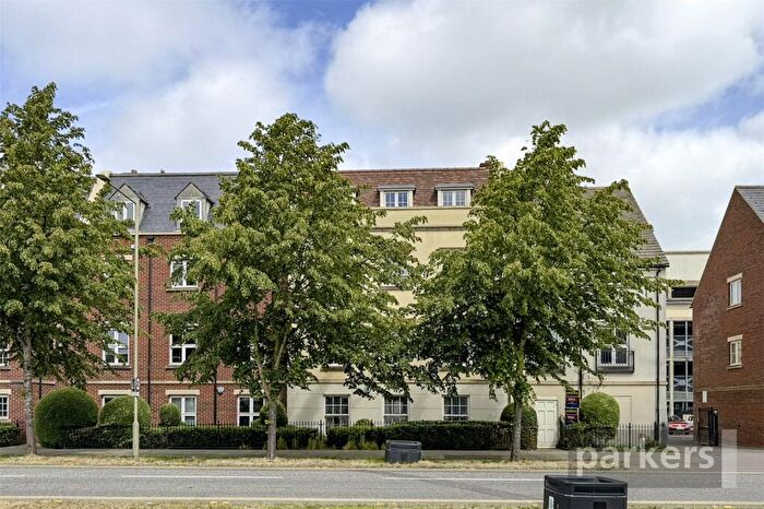 2 Bedroom Apartment For Sale In Welch Way, Witney, Oxfordshire, OX28