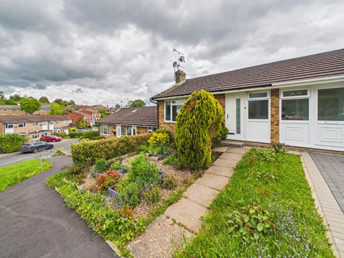 1 Bedroom Terraced Bungalow For Sale In Georges Hill, Widmer End, High Wycombe, Buckinghamshire, HP15