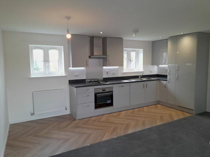 2 Bedroom Flat To Rent In Lapwing Drive, Biggleswade, SG18