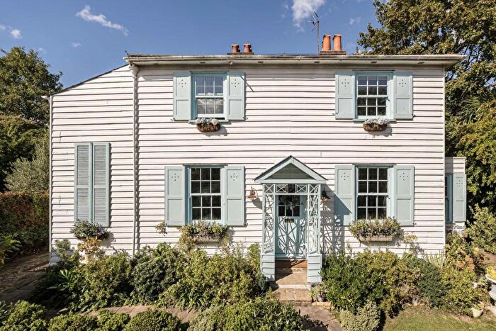 4 Bedroom House For Sale In Mount Gardens, Sydenham, SE26