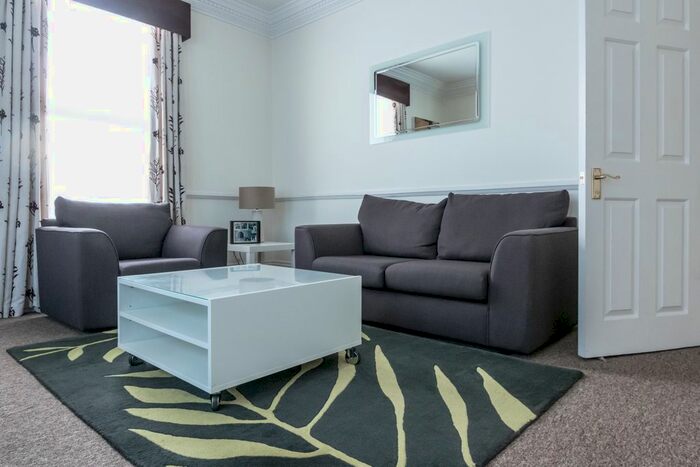 1 Bedroom Flat To Rent In Kew Gardens Road, Richmond, TW9