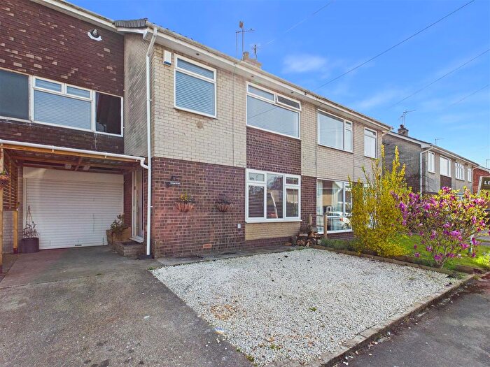 4 Bedroom Semi Detached House For Sale In Bridge Road, South Cave, HU15