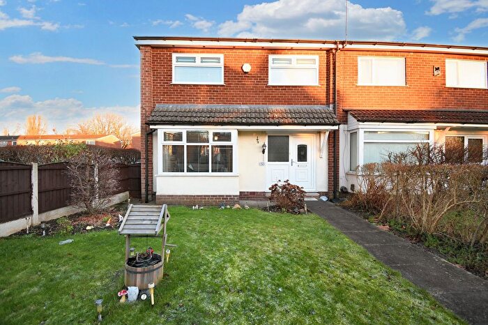 3 Bedroom Terraced House For Sale In Vanguard Close, Eccles, M30