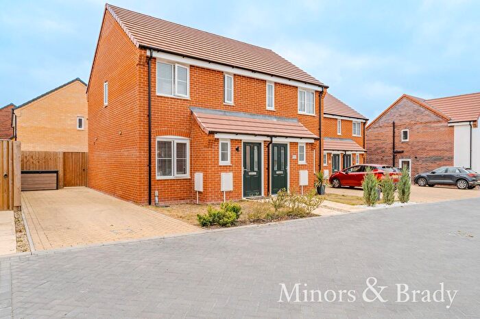 2 Bedroom Semi-detached House To Rent In Ladys Mantle Way, Easton, NR9