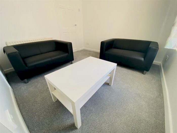 4 Bedroom House To Rent In Guildford Road, Portsmouth, PO1