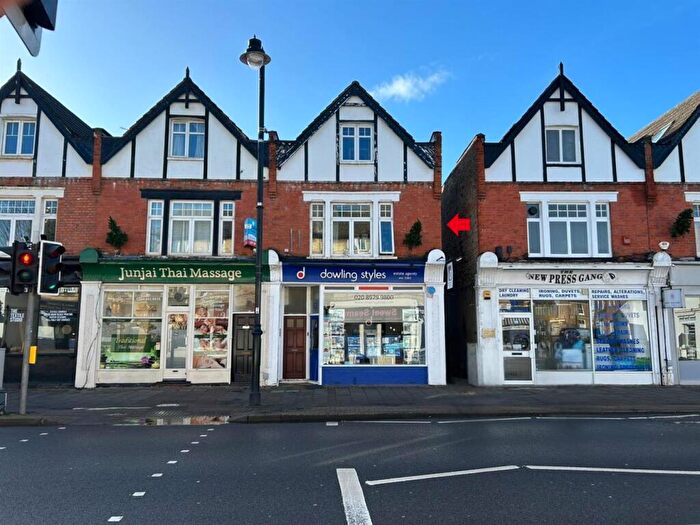 1 Bedroom Apartment For Sale In Walton Road, East Molesey, KT8
