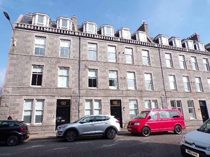 2 Bedroom Flat To Rent In Union Grove, Aberdeen, AB10