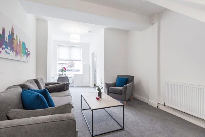 2 Bedroom Terraced House To Rent In Beaconsfield Street, Nottingham, Nottinghamshire, NG7